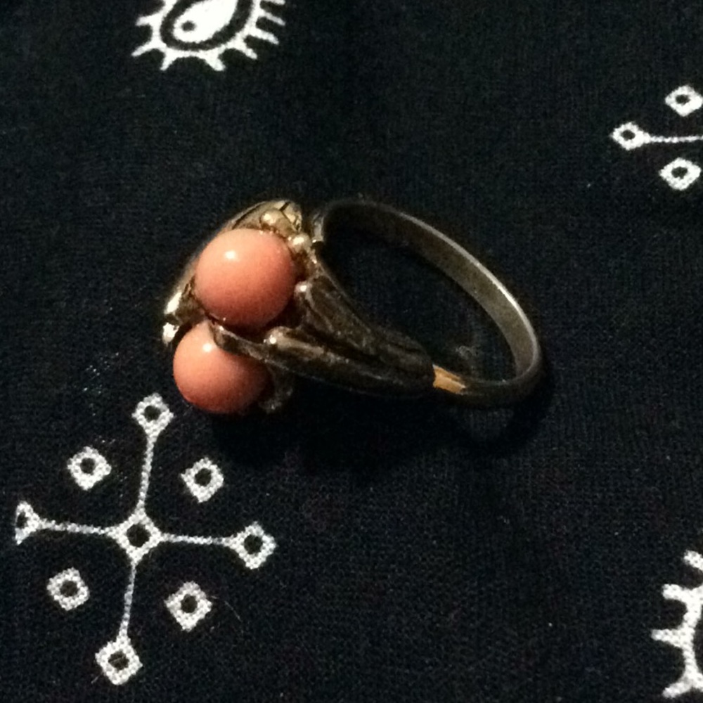 🔥 Vogue pink & gold vintage ring